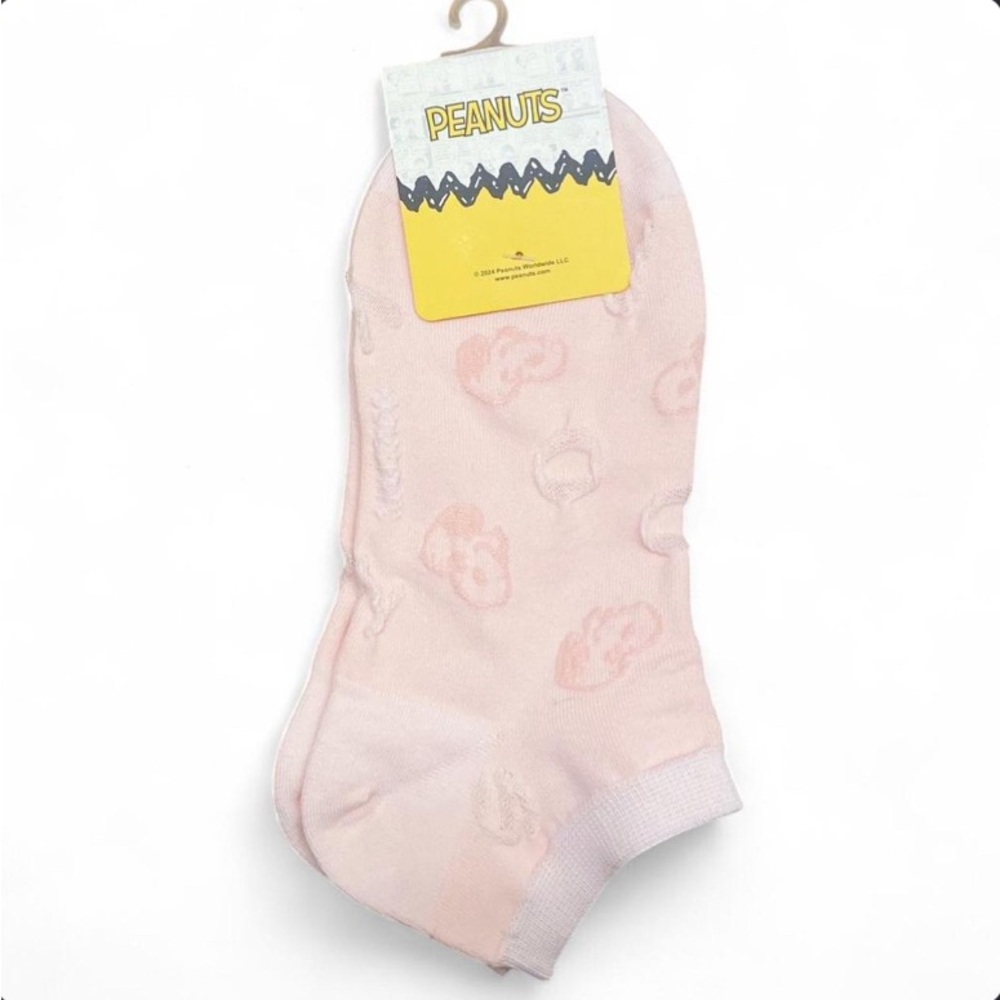🛍️3/$10🛍️ Peanuts Snoopy Light Pink Ankle Socks